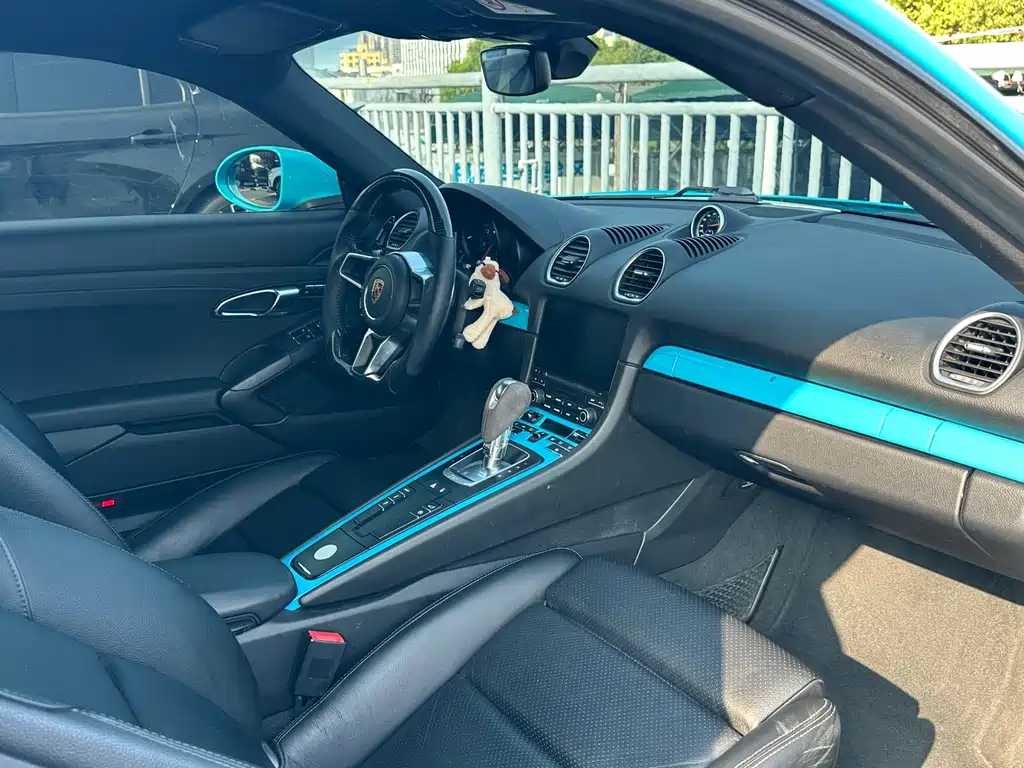 Porsche 718 2018 Cayman 2.0T купить на сайте DeffCars