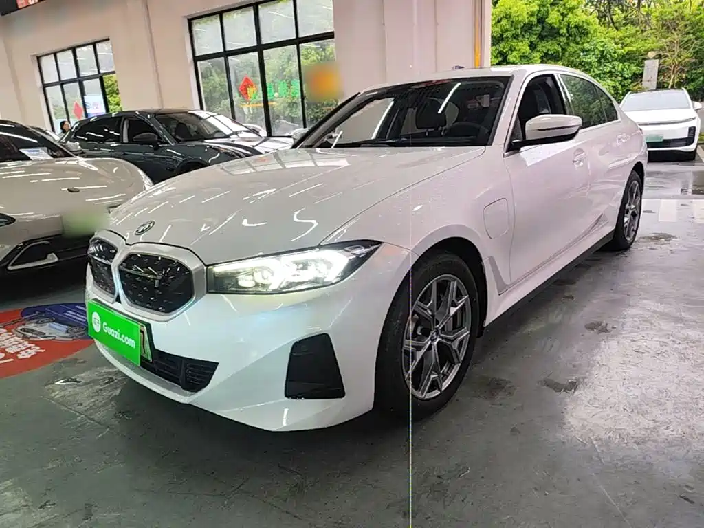 BMW i3 2024 eDrive 35 L купить на сайте DeffCars