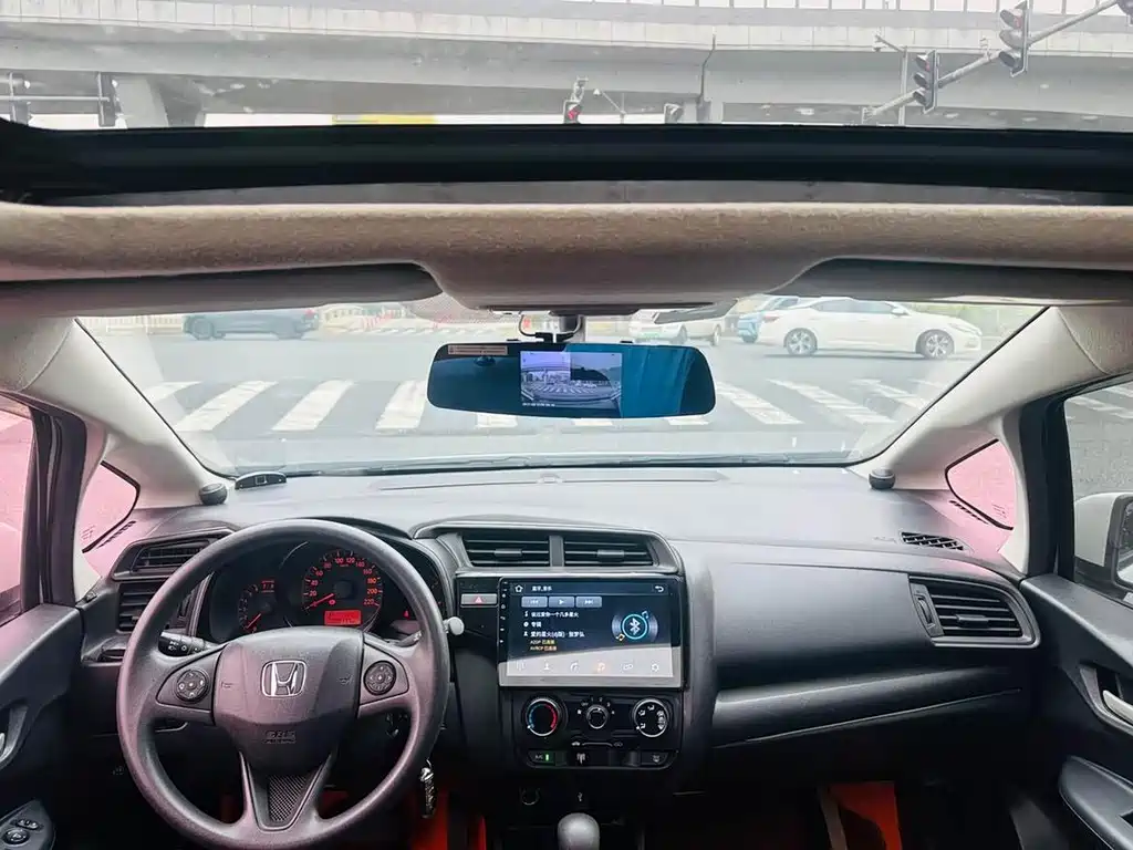 Fit 2018 1.5L CVT Comfort Sunroof Edition купить на сайте DeffCars
