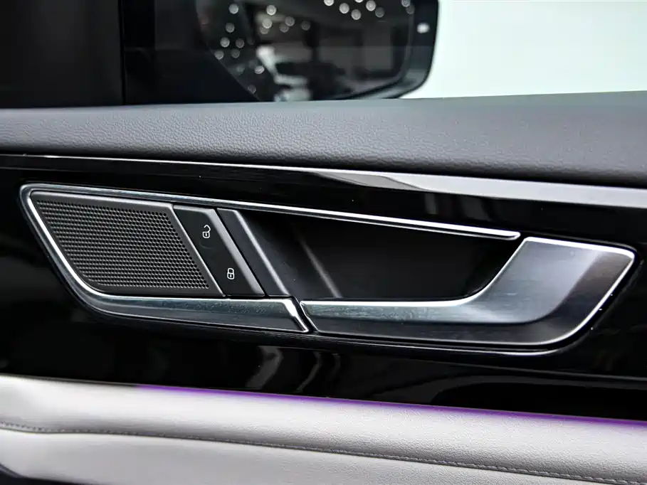 Touron 2024 380TSI four-wheel drive luxury version купить на сайте DeffCars