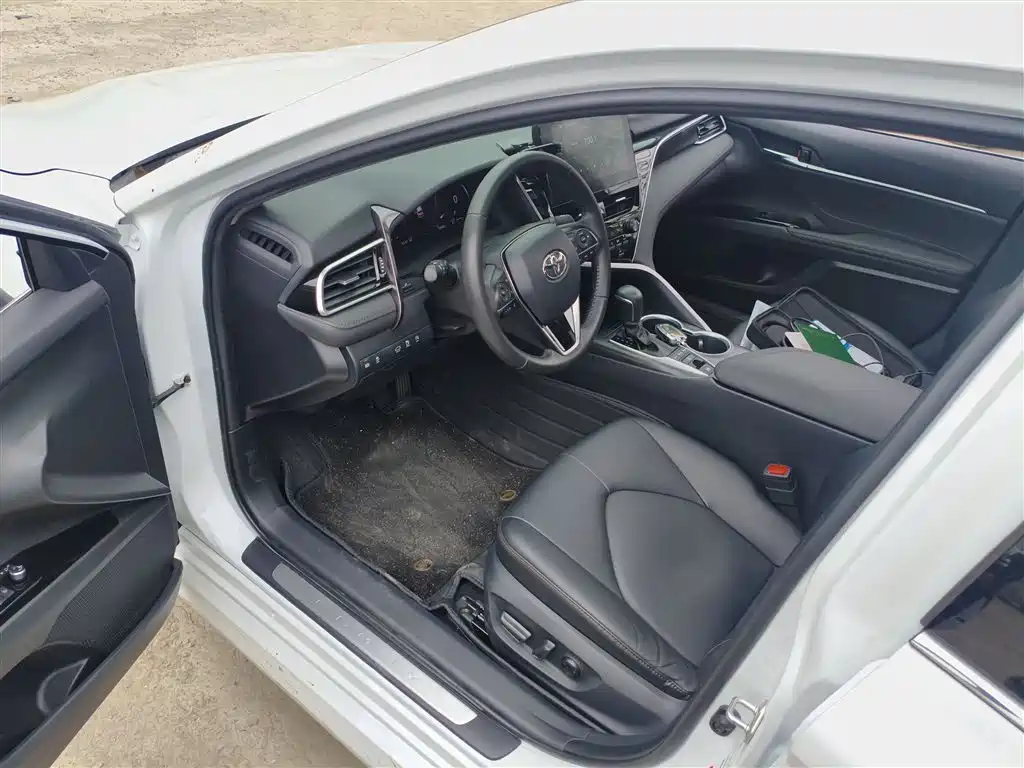 Camry 2021 2.5G Deluxe Edition купить на сайте DeffCars