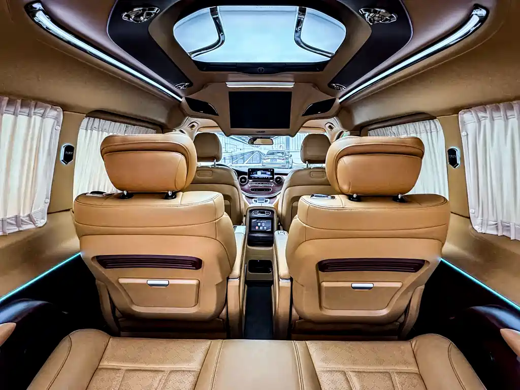Mercedes-Benz V-Class 2022 V 260 L Long Wheelbase Luxury Edition купить на сайте DeffCars