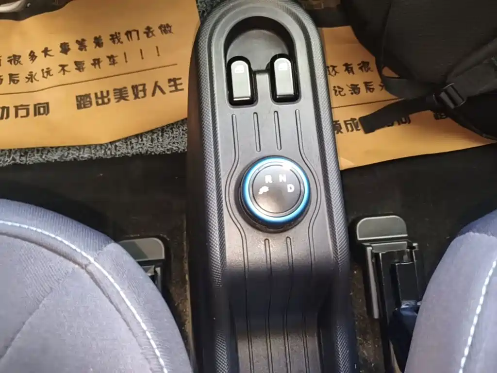 Hongguang MINIEV 2022 Relaxed Lithium Iron Phosphate купить на сайте DeffCars