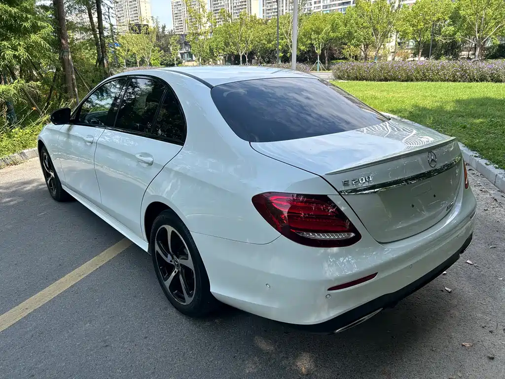 Mercedes-Benz E-Class 2018 E 200 Sports купить на сайте DeffCars