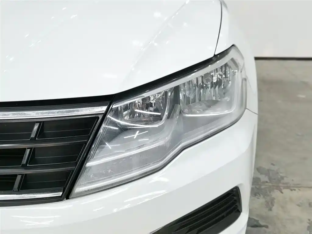 Jetta 2019 Dream Edition 1.4L Manual Fashion купить на сайте DeffCars