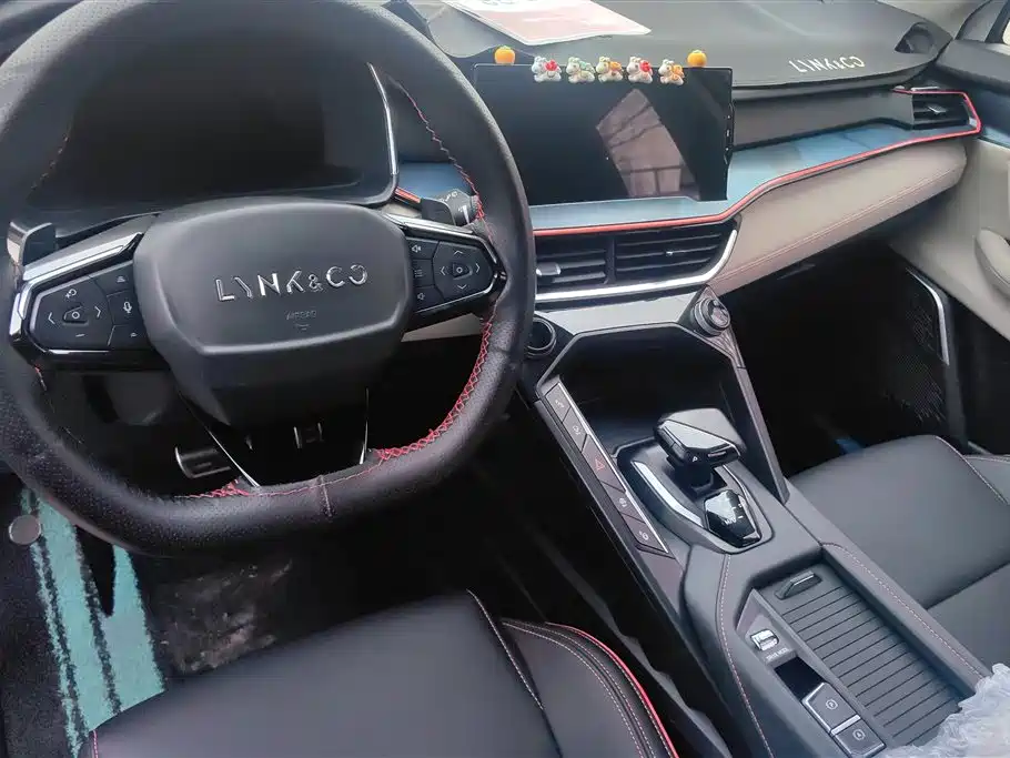 Lynk & Co 06 2020 1.5T Plus купить на сайте DeffCars