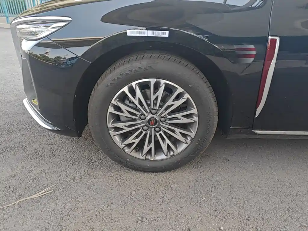 Hongqi H5 2025 1.5T DCT Flag Rhyme Edition купить на сайте DeffCars