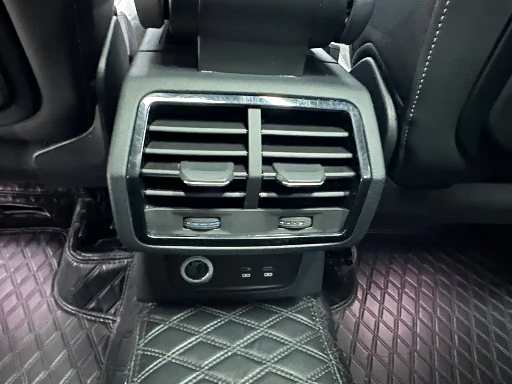 Audi Q3 2022 35 TFSI Fashionable and Dynamic купить на сайте DeffCars