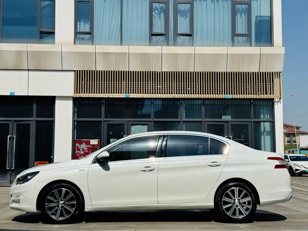 Peugeot 408 2018 350THP Automatic Deluxe Edition купить на сайте DeffCars