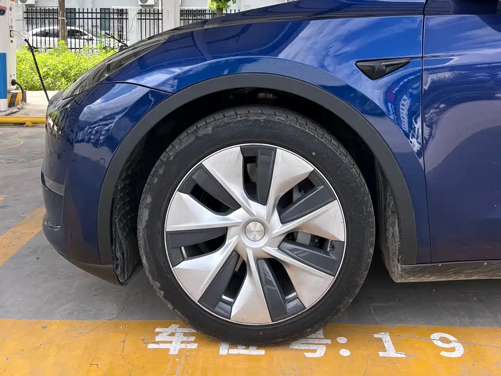 Model Y 2021 long-range all-wheel drive version купить на сайте DeffCars