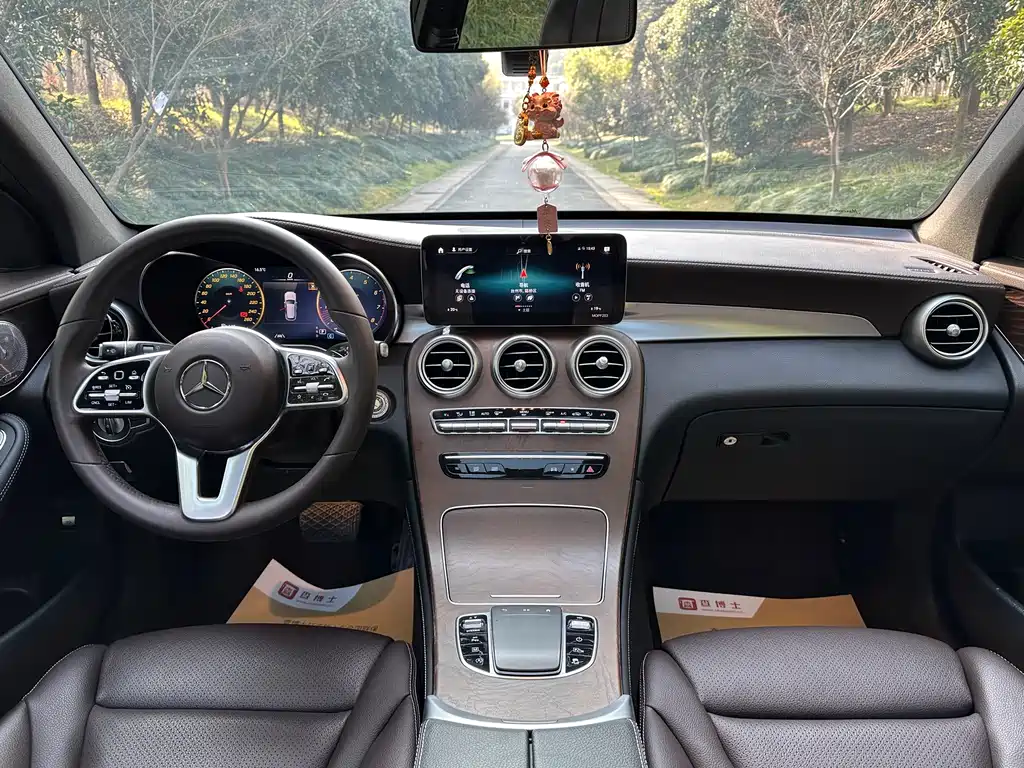 Mercedes-Benz GLC 2020 facelift GLC 300 L 4MATIC dynamic купить на сайте DeffCars