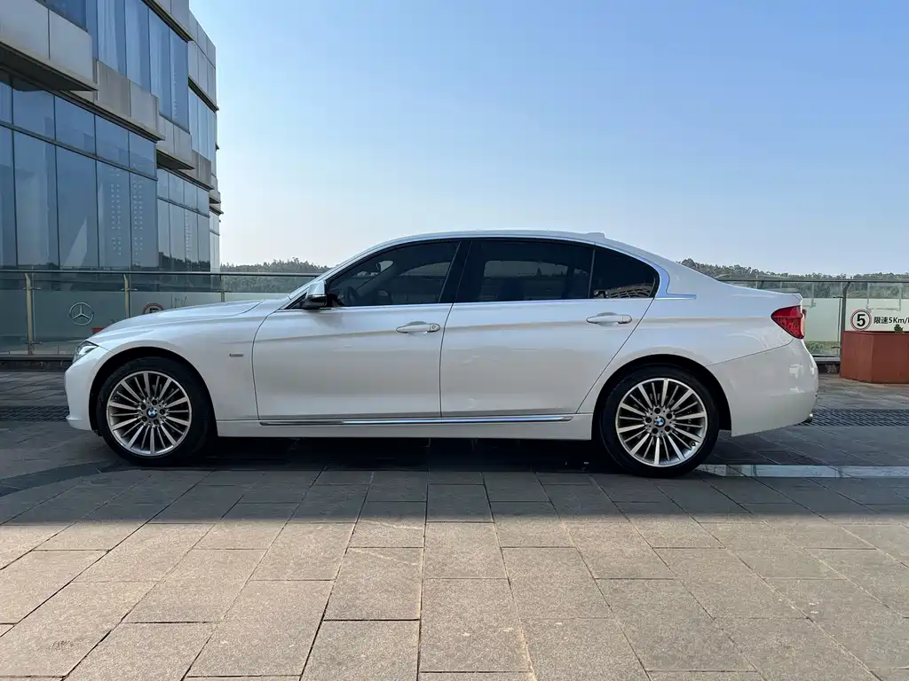 BMW 3 Series 2018 320Li Leading Luxury Package купить на сайте DeffCars