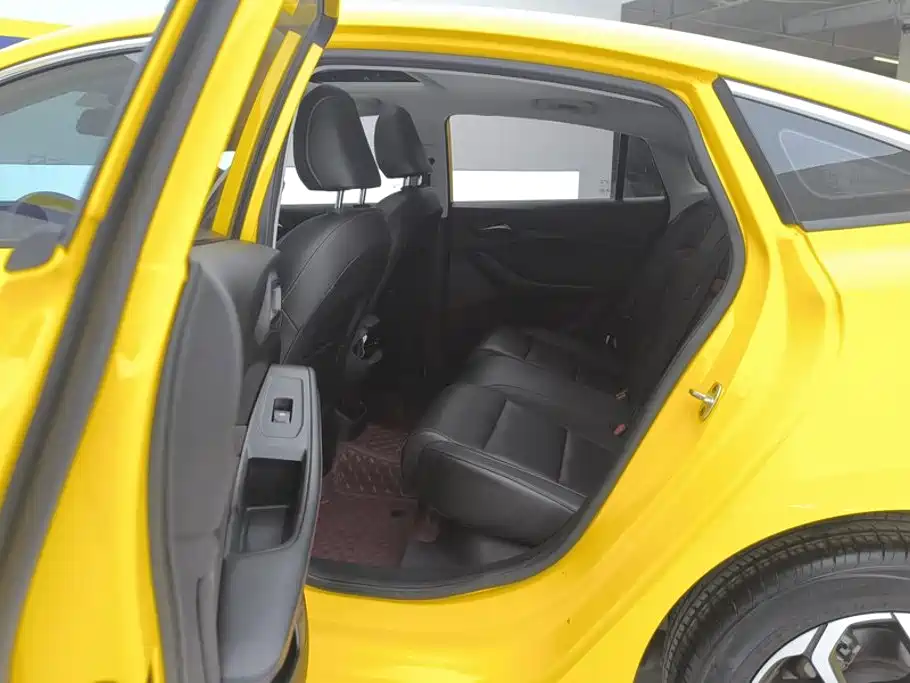 MG5 2022 180DVVT CVT Youth Deluxe Edition купить на сайте DeffCars