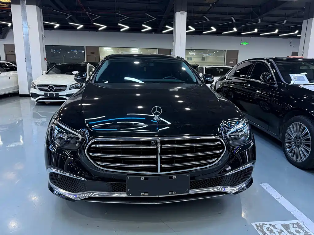 Mercedes-Benz E-Class 2023 E 300 L Luxury Model купить на сайте DeffCars