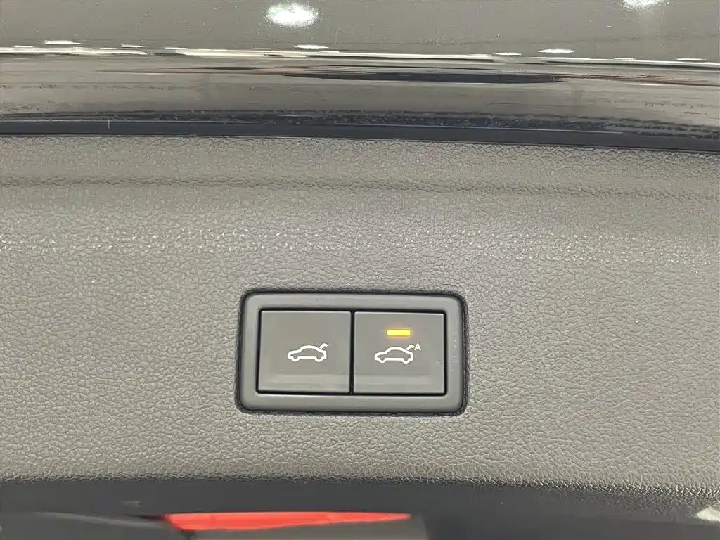 Touareg 2023 3.0TSI Ruixiang Edition Classic Sports Package купить на сайте DeffCars