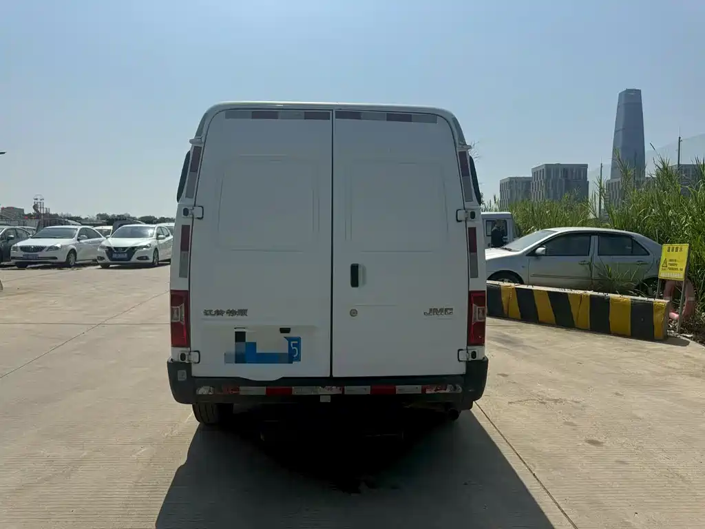 Teshun 2021 2.8T Space King Ordinary Model Short Axis Medium High Roof 3-Seater Diesel National VI JX493 купить на сайте DeffCars