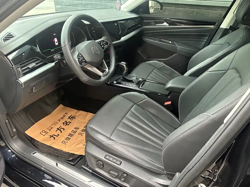Passat 2024 380TSI Deluxe Edition купить на сайте DeffCars