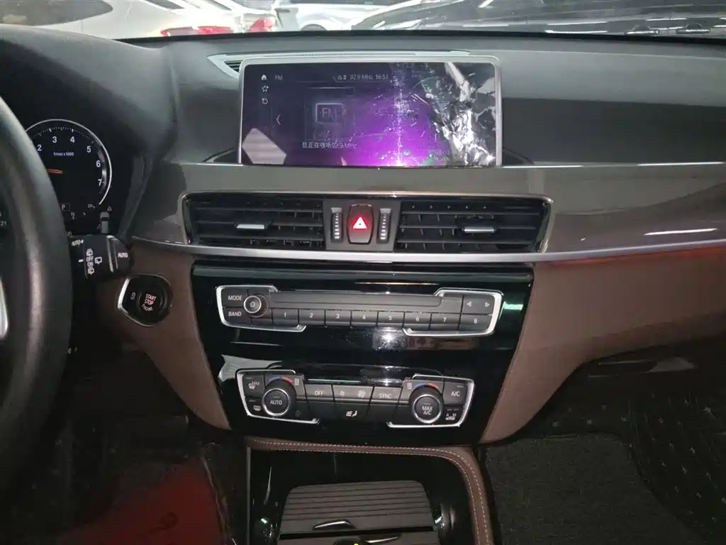 BMW X1 2019 xDrive20Li Exclusive Model купить на сайте DeffCars
