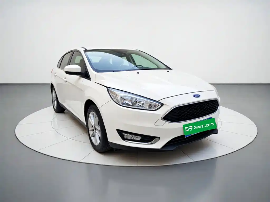 Focus 2017 hatchback 1.6L automatic stylish smart mobility version купить на сайте DeffCars