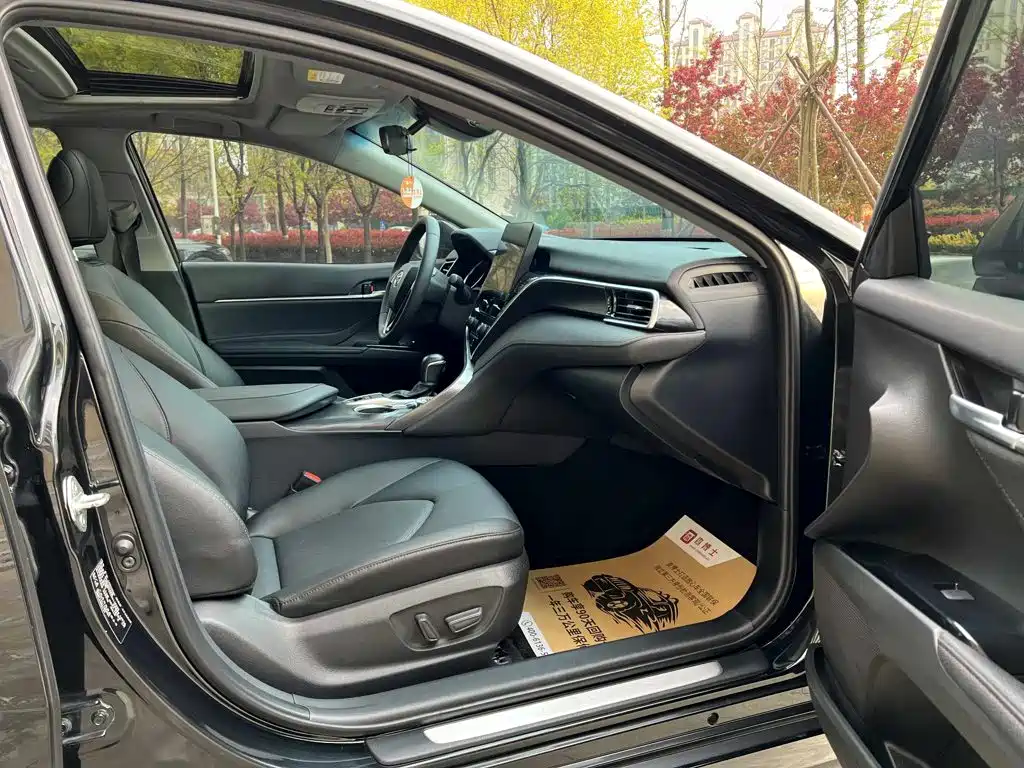 Camry 2021 2.0G Deluxe Edition купить на сайте DeffCars