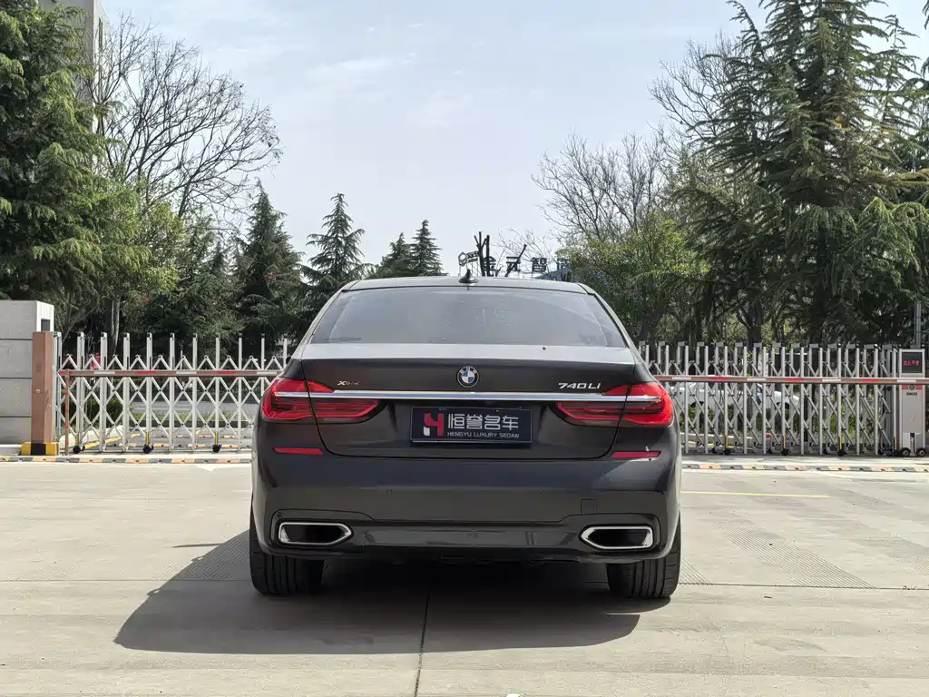 BMW 7 Series 2018 740Li xDrive Exclusive M Sports Package купить на сайте DeffCars