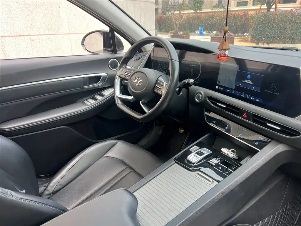 Sonata 2022 270TGDi DCT 20th Anniversary Model купить на сайте DeffCars