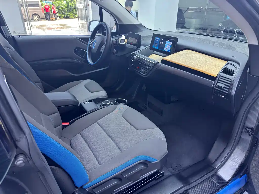 BMW i3 imported 2019 fast charging version купить на сайте DeffCars