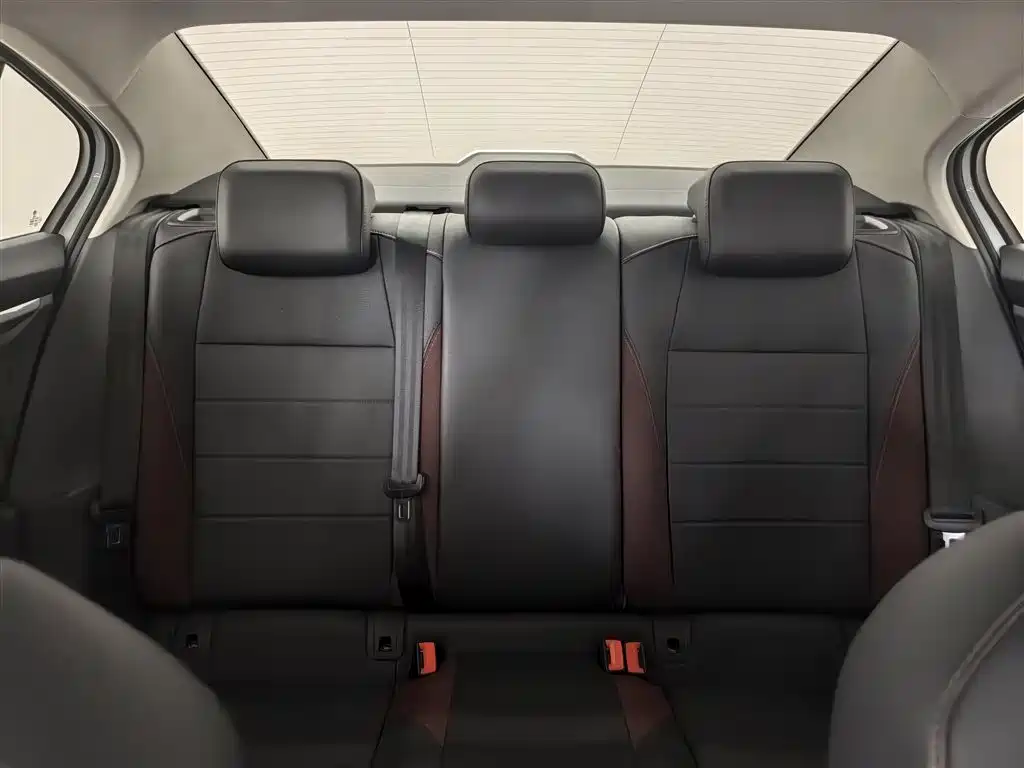 Bora 2021 1.5L automatic comfort intelligent connected version купить на сайте DeffCars
