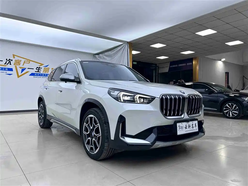 BMW X1 2023 sDrive25Li X Design Package купить на сайте DeffCars