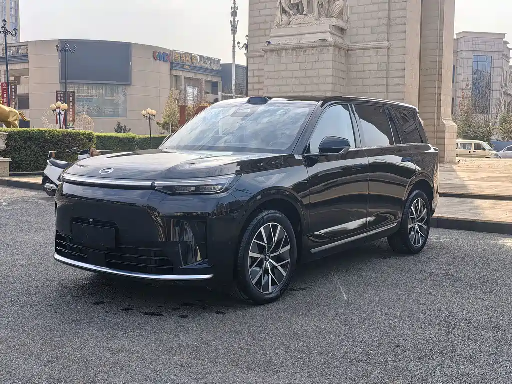 Trumpchi Yearning S9 2025 Qiankun UItra 6-seater купить на сайте DeffCars