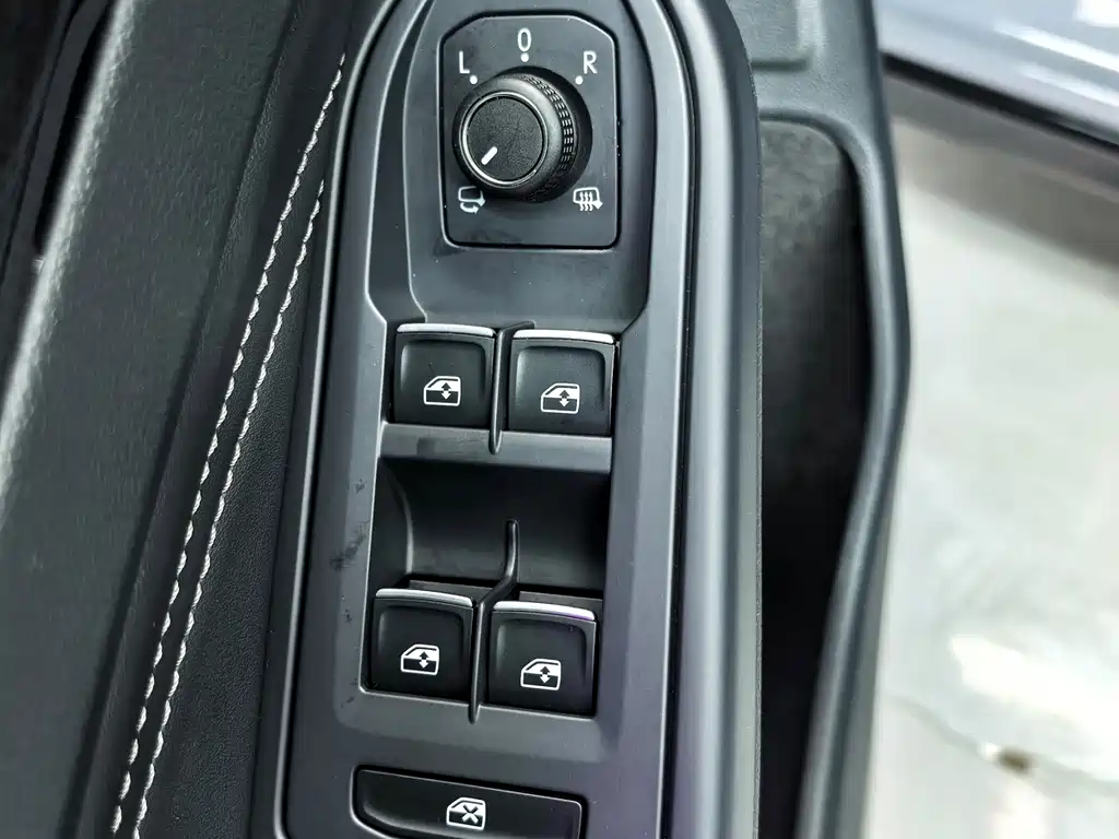 Golf 2021 280TSI DSG R-Line купить на сайте DeffCars
