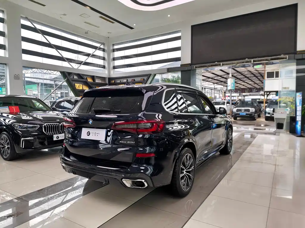 BMW X5 2022 xDrive 30Li Exclusive M Sports Package купить на сайте DeffCars