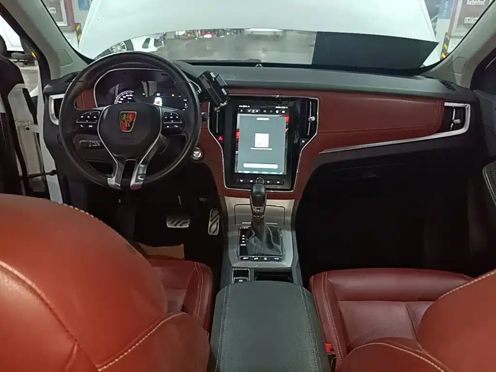 Roewe RX5 2016 30T 4WD Automatic Internet Smart Edition купить на сайте DeffCars