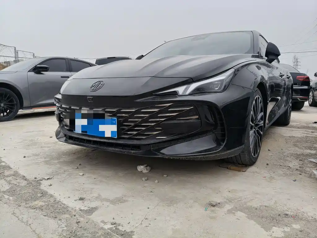 MG7 2023 2.0T Automatic Beauty Hunting Exclusive Edition купить на сайте DeffCars