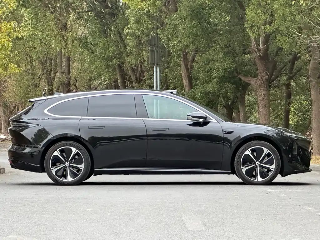 NIO ET5T 2025 75kWh Touring купить на сайте DeffCars