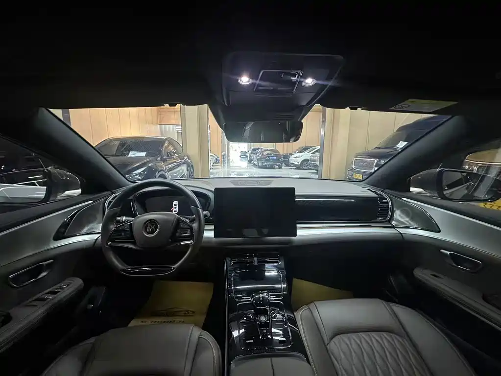 Han 2024 DM-i Honor Edition 121km Premium купить на сайте DeffCars
