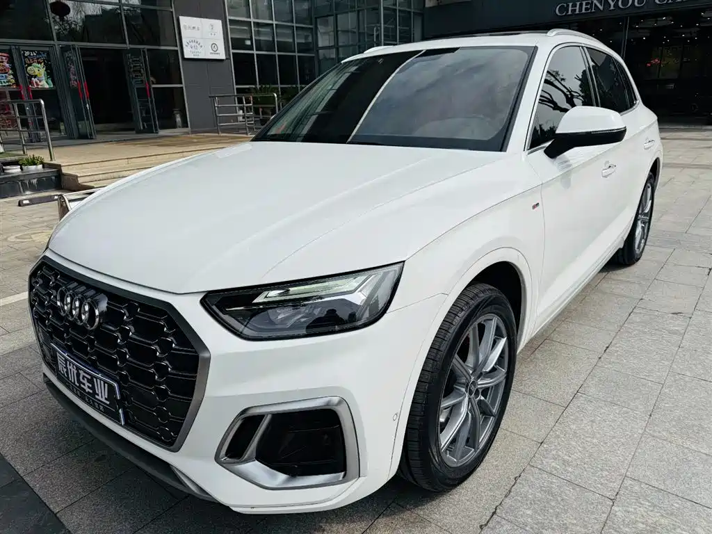 Audi Q5L 2022 40T RS Kit Burning Speed ​​Type купить на сайте DeffCars