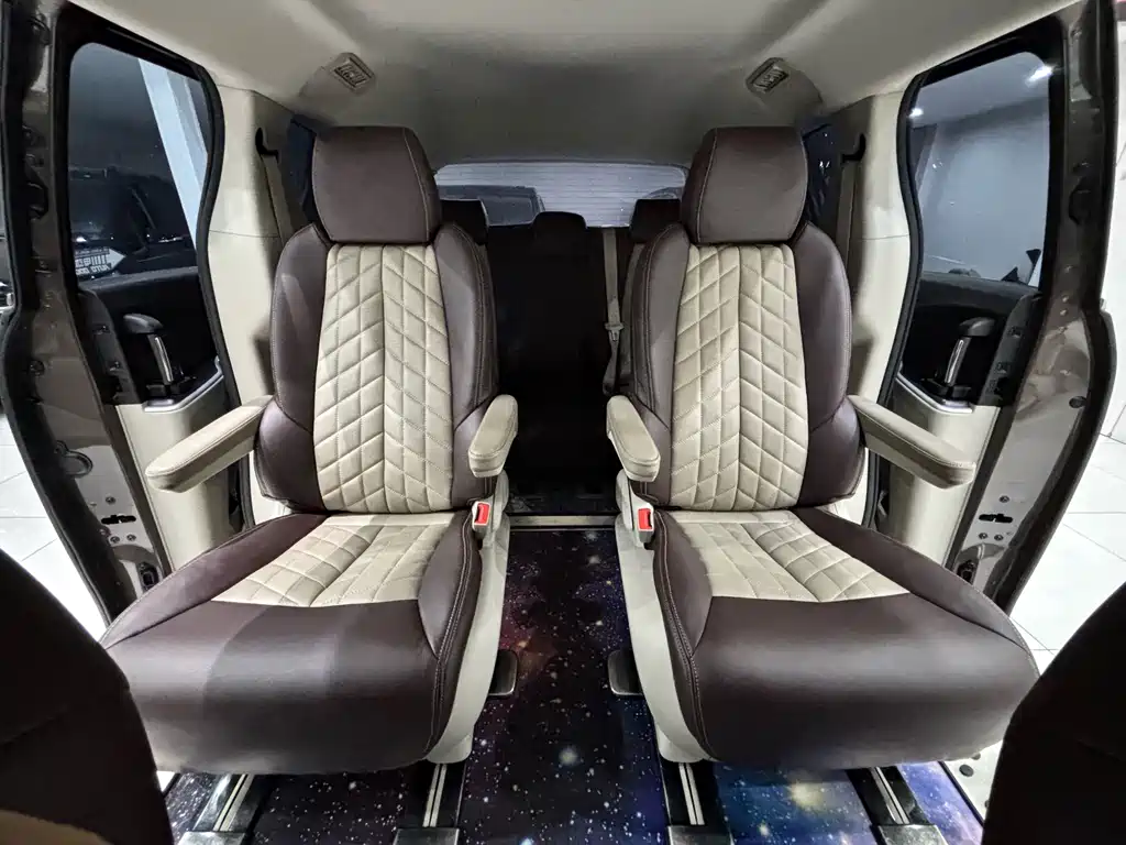 Buick GL8 2023款 陆上公务舱 智享型 купить на сайте DeffCars