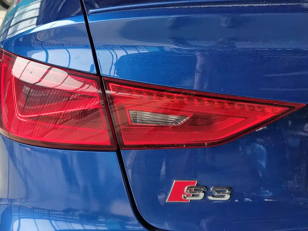 Audi S3 2015 S3 2.0T Limousine купить на сайте DeffCars
