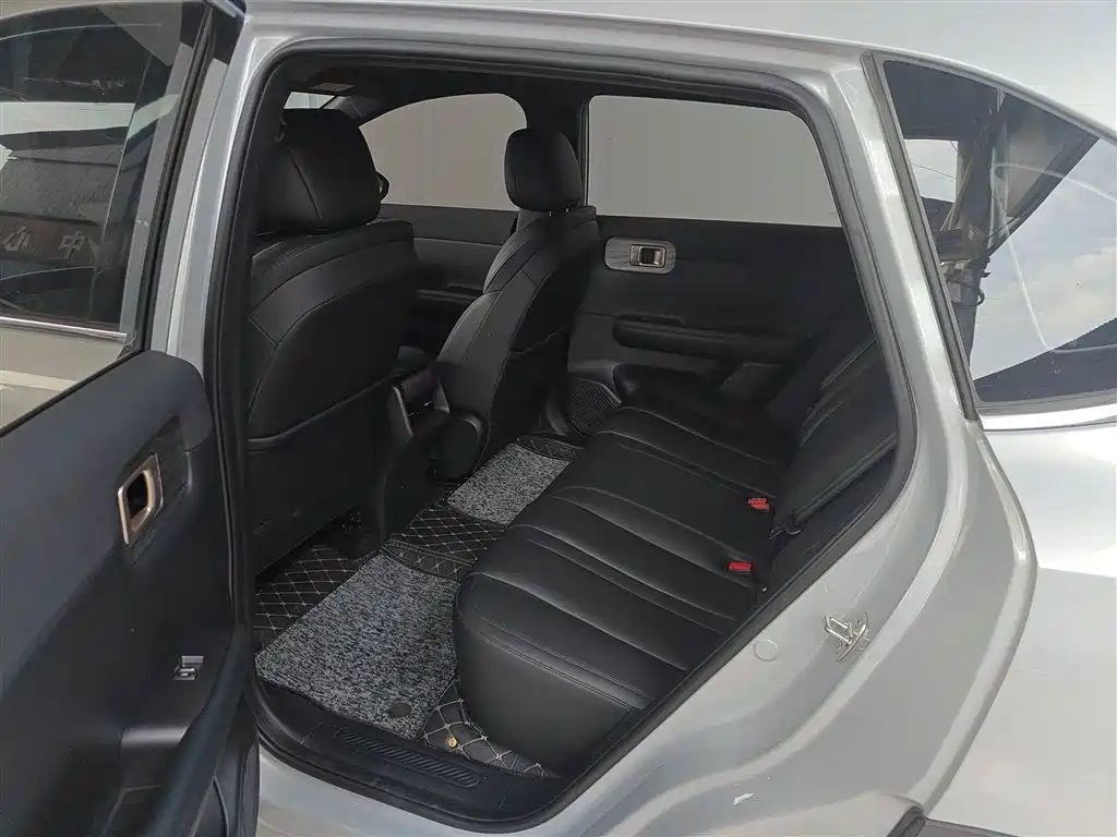Wuling Starlight S 2024 model 130km pilot model купить на сайте DeffCars