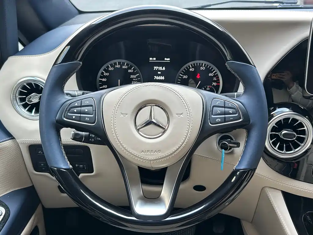 Vito 2018 2.0T Business Edition National VI купить на сайте DeffCars