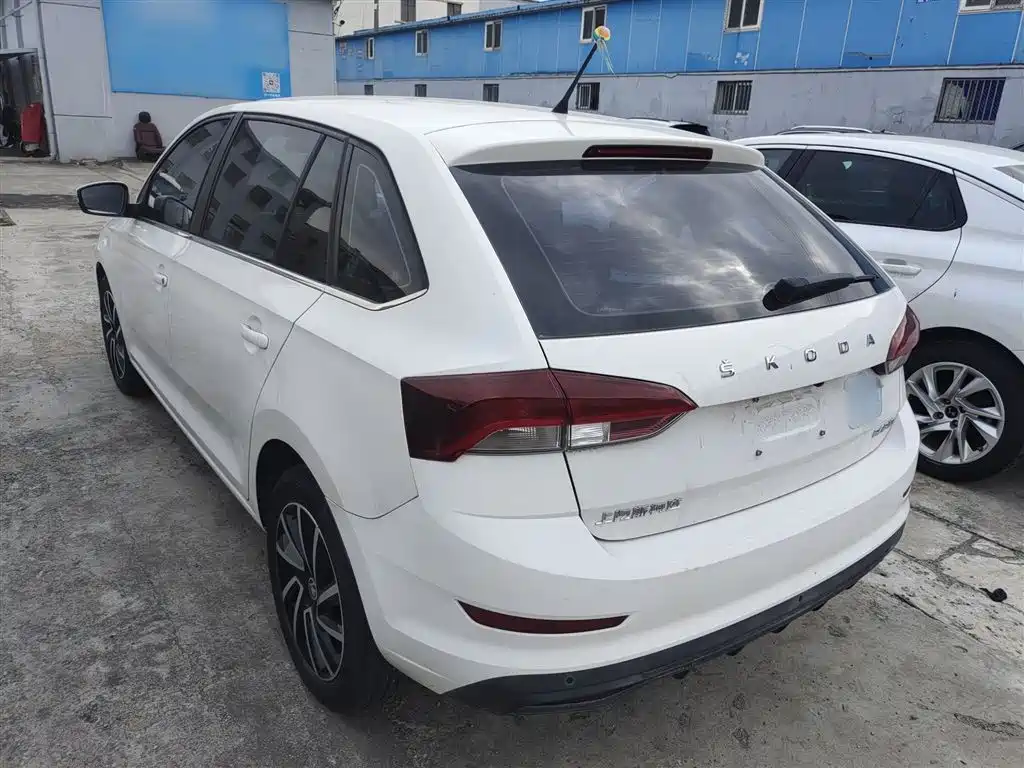 Xindong 2020 1.5L automatic comfort version купить на сайте DeffCars