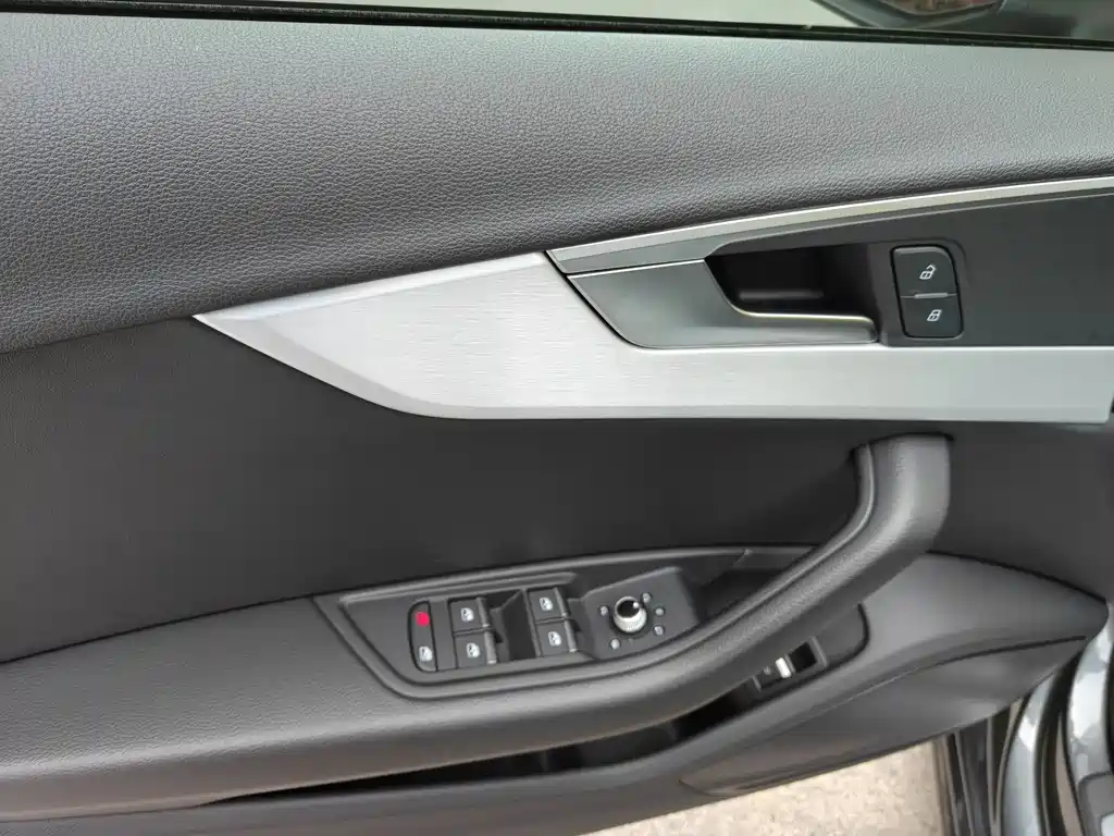 Audi A4L 2021 40 TFSI Advanced Life Edition купить на сайте DeffCars