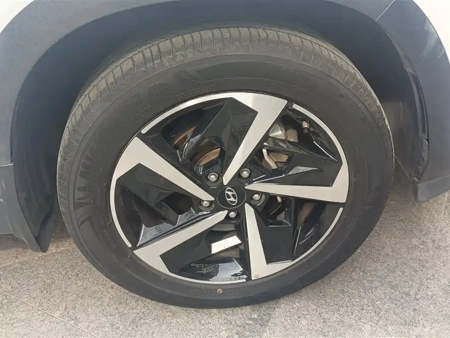 Beijing Hyundai ix35 2021 240TGDi DCT two-wheel drive GLS leading version купить на сайте DeffCars
