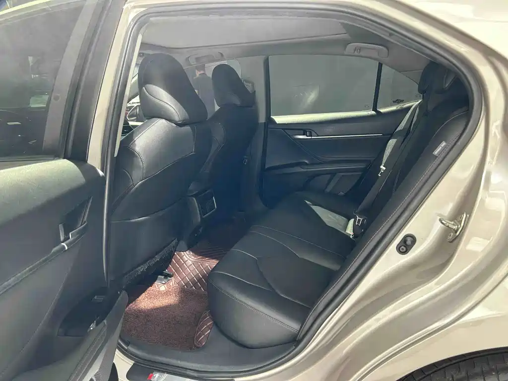 Camry 2021 2.5G Deluxe Edition купить на сайте DeffCars