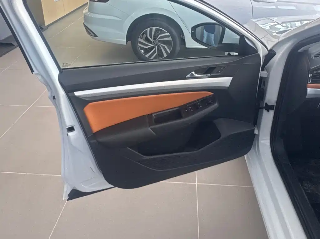 Bora 2026 200TSI DSG Yuexing Navigation Edition купить на сайте DeffCars