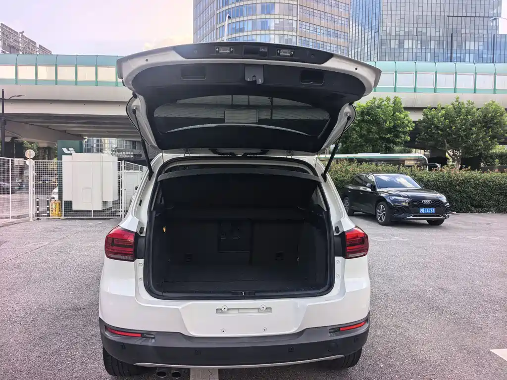 Tiguan 2013 1.8TSI automatic two-wheel drive luxury model купить на сайте DeffCars