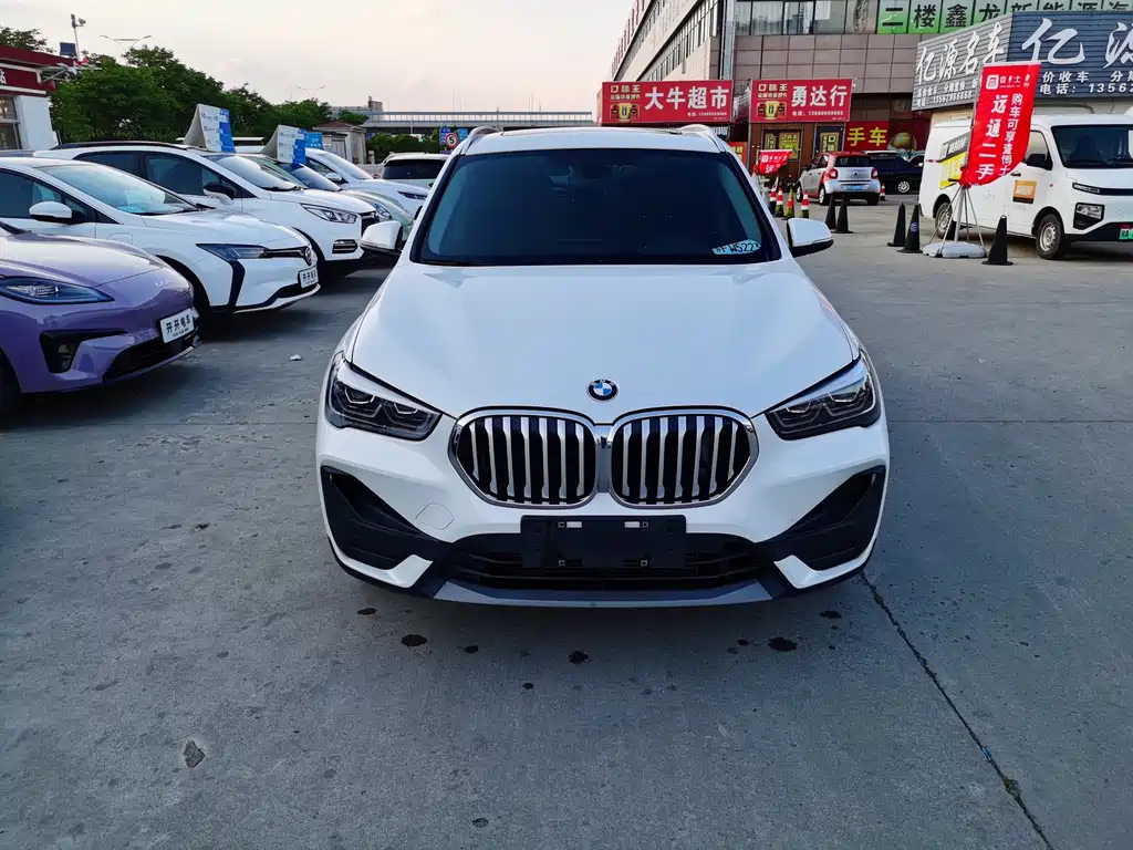 BMW X1 2020 sDrive25Li Leading Model купить на сайте DeffCars