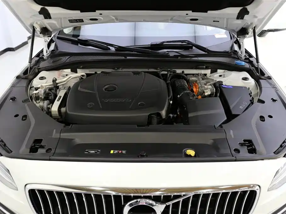 Volvo S90 Plug-in Hybrid 2019 T8 E-Drive Hybrid Honor Edition 3 Seats National VI купить на сайте DeffCars