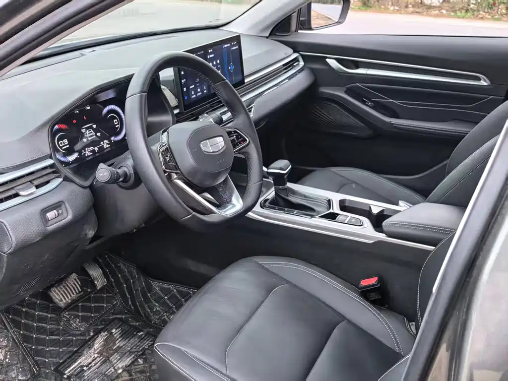 Emgrand 2025 4th Generation 1.5L CVT Star Edition купить на сайте DeffCars